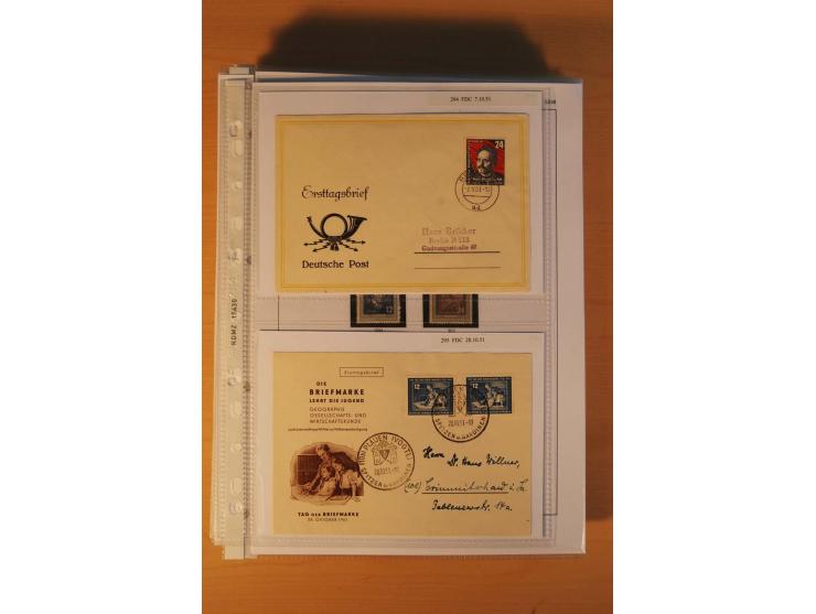 1949/90, postfrische und gestempelte stark spezialisierte Sammlung mit zahlreichen Abarten, Typen, Plattenfehlern und Zusamme