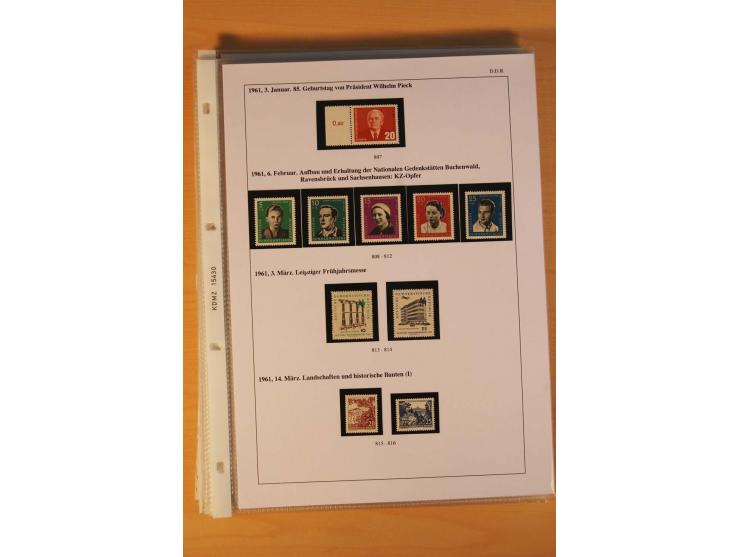 1949/90, postfrische und gestempelte stark spezialisierte Sammlung mit zahlreichen Abarten, Typen, Plattenfehlern und Zusamme