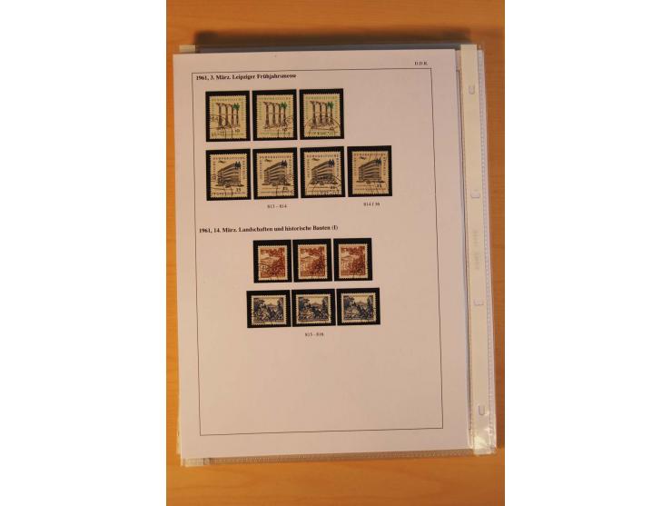 1949/90, postfrische und gestempelte stark spezialisierte Sammlung mit zahlreichen Abarten, Typen, Plattenfehlern und Zusamme