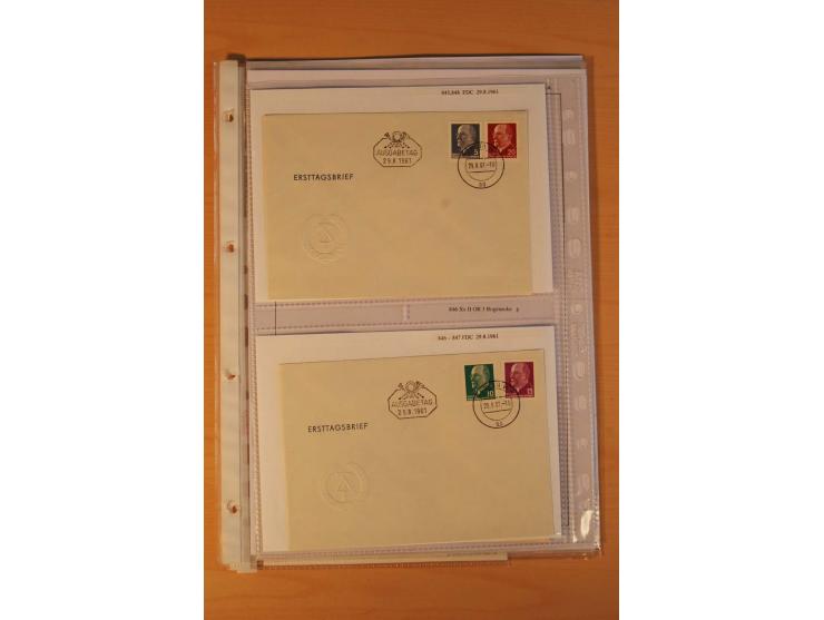 1949/90, postfrische und gestempelte stark spezialisierte Sammlung mit zahlreichen Abarten, Typen, Plattenfehlern und Zusamme
