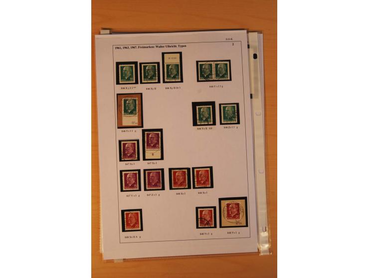 1949/90, postfrische und gestempelte stark spezialisierte Sammlung mit zahlreichen Abarten, Typen, Plattenfehlern und Zusamme