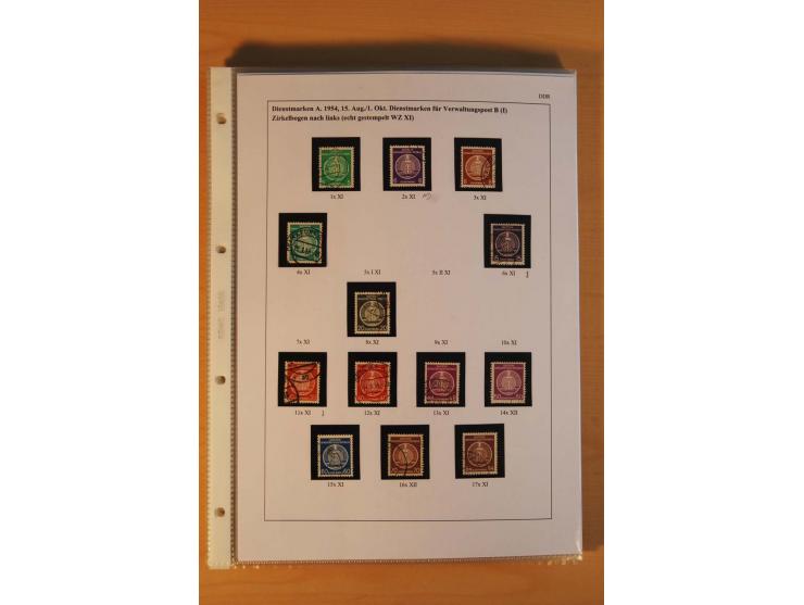 1949/90, postfrische und gestempelte stark spezialisierte Sammlung mit zahlreichen Abarten, Typen, Plattenfehlern und Zusamme