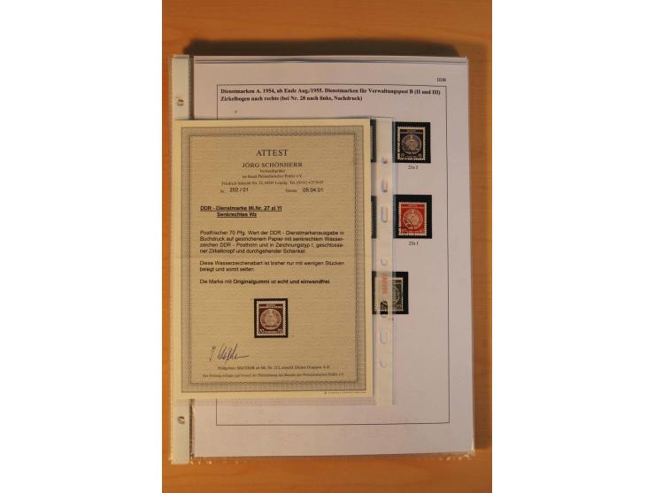 1949/90, postfrische und gestempelte stark spezialisierte Sammlung mit zahlreichen Abarten, Typen, Plattenfehlern und Zusamme