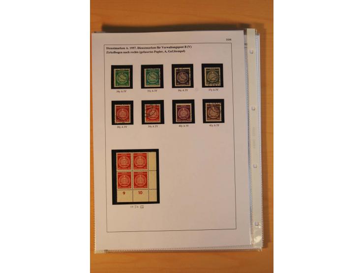 1949/90, postfrische und gestempelte stark spezialisierte Sammlung mit zahlreichen Abarten, Typen, Plattenfehlern und Zusamme