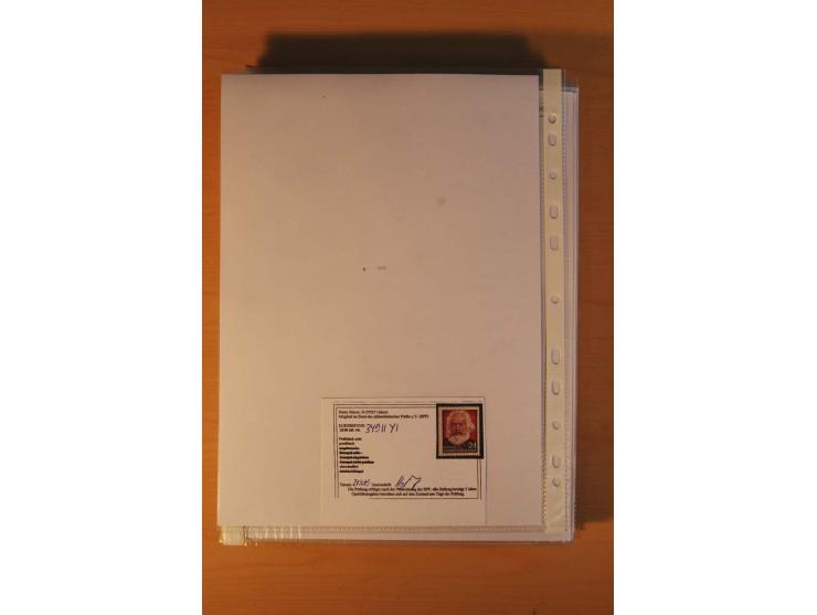 1949/90, postfrische und gestempelte stark spezialisierte Sammlung mit zahlreichen Abarten, Typen, Plattenfehlern und Zusamme