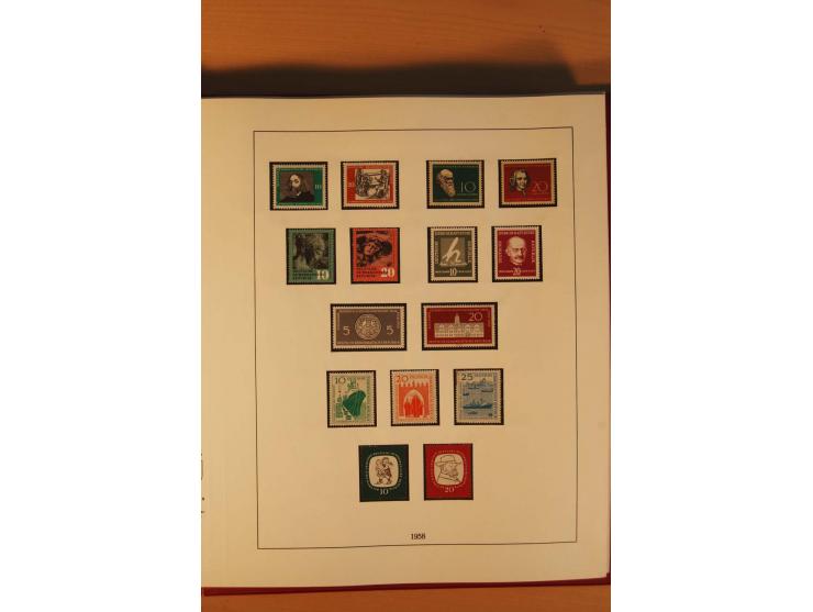 1949/90, kpl. postfrische Sammlung mit u.a. Mi.-Nr. 439 a II postfrisch, Fotoattest Weigelt BPP