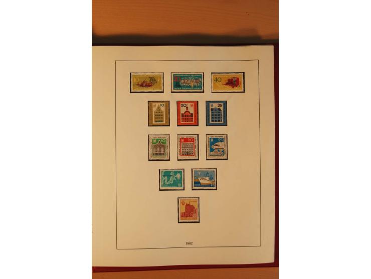 1949/90, kpl. postfrische Sammlung mit u.a. Mi.-Nr. 439 a II postfrisch, Fotoattest Weigelt BPP