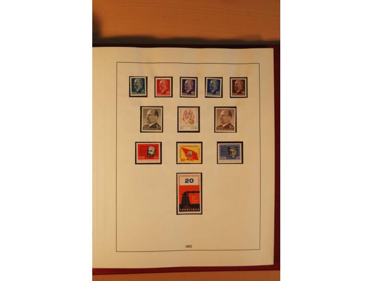 1949/90, kpl. postfrische Sammlung mit u.a. Mi.-Nr. 439 a II postfrisch, Fotoattest Weigelt BPP