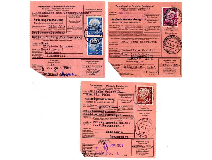 1954, 11 Auslandspost-Anweisungen in das Saarland mit rückseitigen saarl. Frankaturen für die Auszahlung, dabei 4x per Einsch