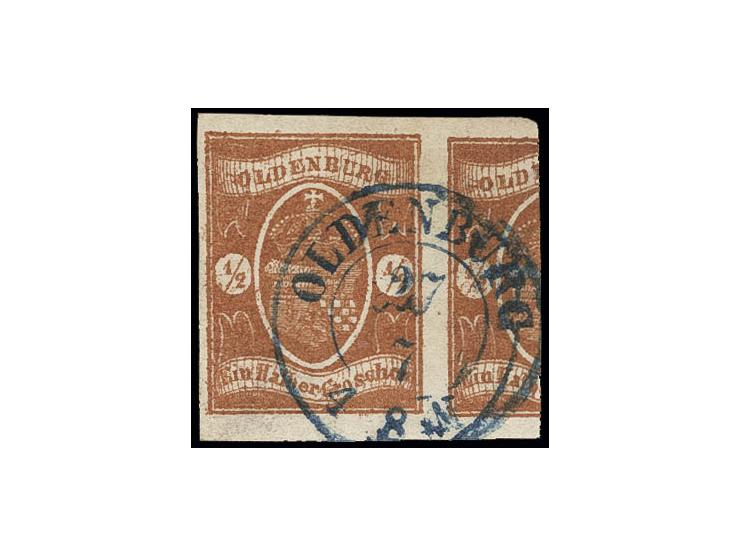 ½ Gr. braunorange, voll- bis weit überrandig mit großem Teil der rechten Nachbarmarke, mit vollständig aufgesetztem blauen DK