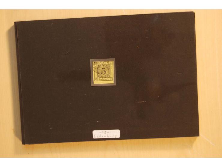 18551/74 (ca.), sehr reichhaltige Sammlung in 13 Kassetten und 3 Briefalben, der Markenteil mit hunderten von ungebrauchten u