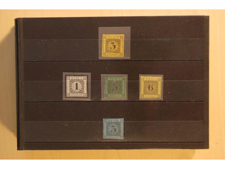 18551/74 (ca.), sehr reichhaltige Sammlung in 13 Kassetten und 3 Briefalben, der Markenteil mit hunderten von ungebrauchten u