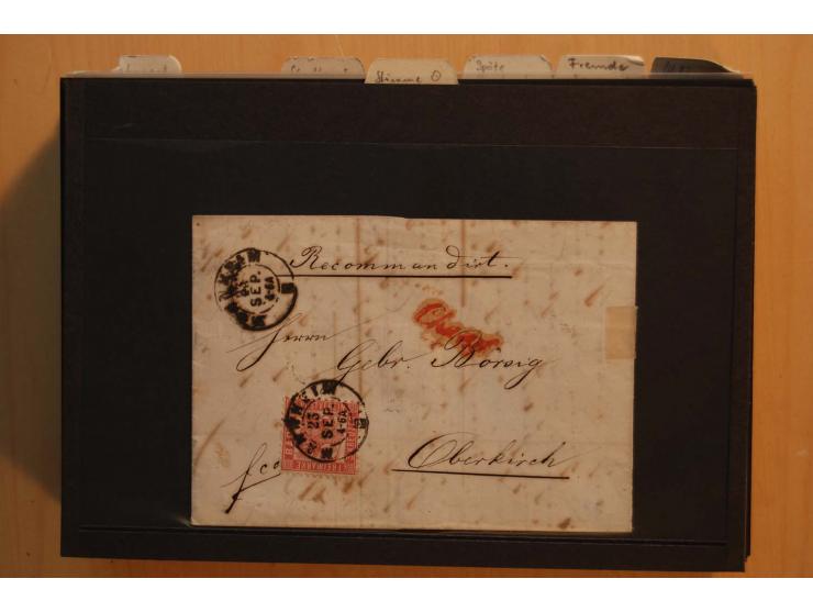 18551/74 (ca.), sehr reichhaltige Sammlung in 13 Kassetten und 3 Briefalben, der Markenteil mit hunderten von ungebrauchten u