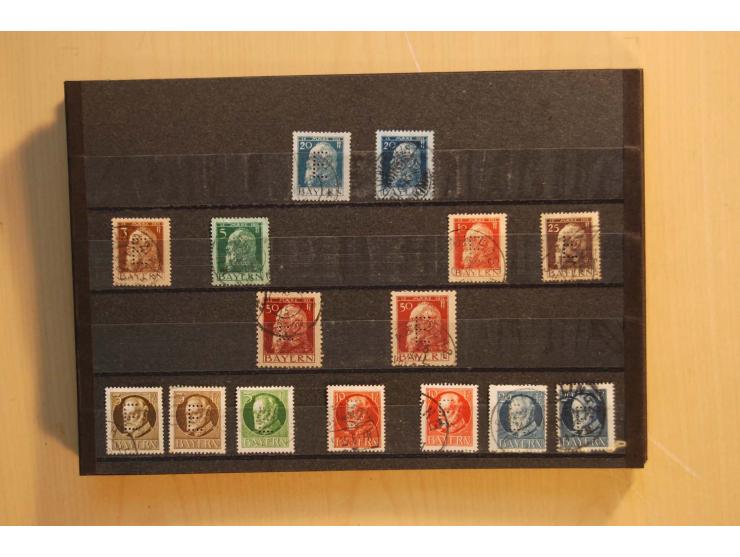 1849/1920, sehr reichhaltiger Sammlungsbestand in 11 Kassetten, 3 Alben und 2 Briefalben, beginnend mit rund 70 (!!) Nr1, dav