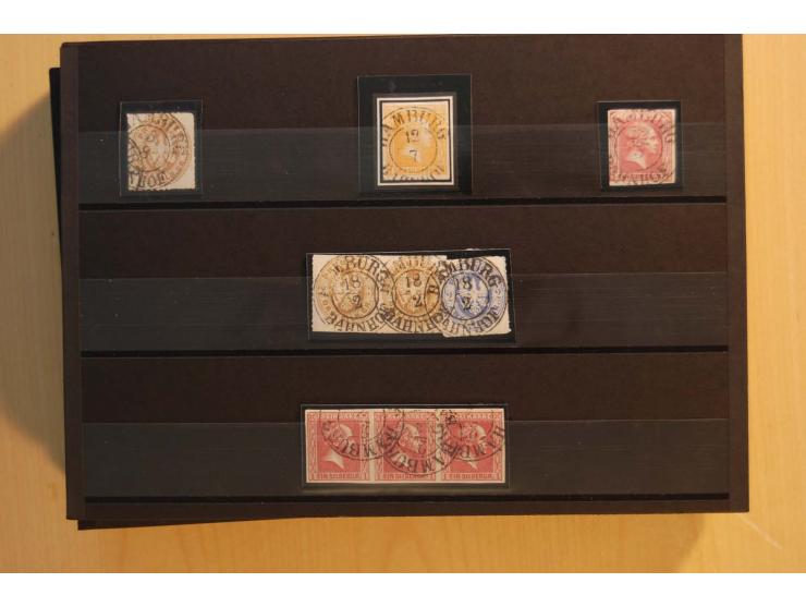 1850/67, sehr reichhaltiger Sammlungsbestand in 8 Kassetten und 3 Briefalben, ab der ersten Ausgabe mit einer Vielzahl von Ei