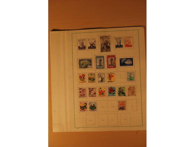 1849/1955, ungebrauchte und gestempelte Sammlung mit guten Werten, Sätzen und Blocks, dazu Belgisch Kongo, Ruanda und Urundi,