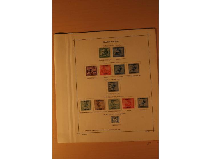 1849/1955, ungebrauchte und gestempelte Sammlung mit guten Werten, Sätzen und Blocks, dazu Belgisch Kongo, Ruanda und Urundi,
