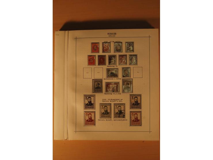 1879/1957, ungebrauchte und gestempelte Sammlung mit guten Werten und Sätzen auf selbstgestalteten Blättern in 2 Alben