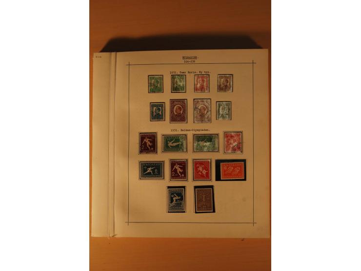 1879/1957, ungebrauchte und gestempelte Sammlung mit guten Werten und Sätzen auf selbstgestalteten Blättern in 2 Alben