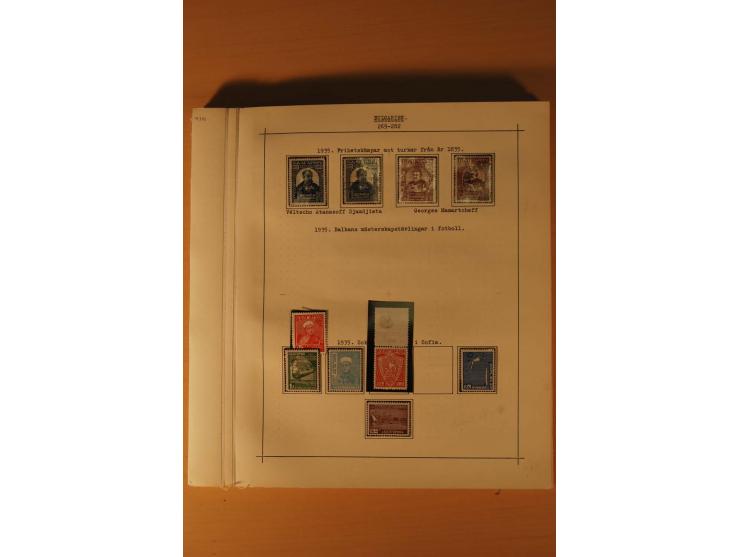 1879/1957, ungebrauchte und gestempelte Sammlung mit guten Werten und Sätzen auf selbstgestalteten Blättern in 2 Alben
