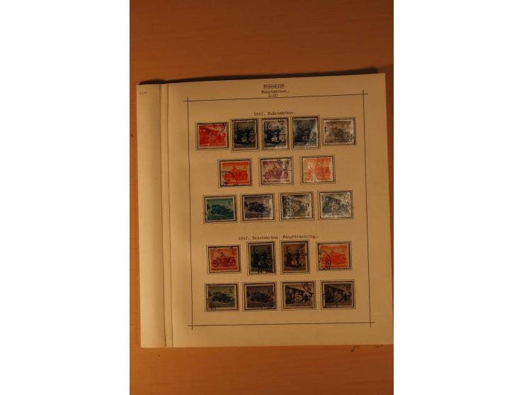 1879/1957, ungebrauchte und gestempelte Sammlung mit guten Werten und Sätzen auf selbstgestalteten Blättern in 2 Alben