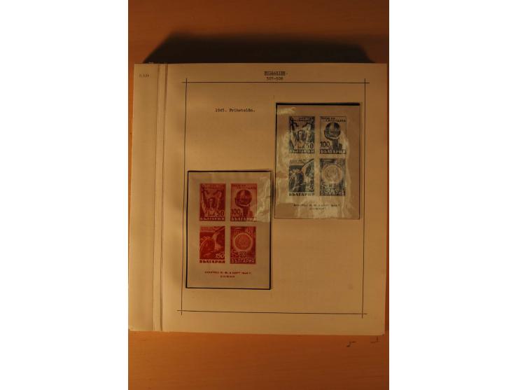 1879/1957, ungebrauchte und gestempelte Sammlung mit guten Werten und Sätzen auf selbstgestalteten Blättern in 2 Alben