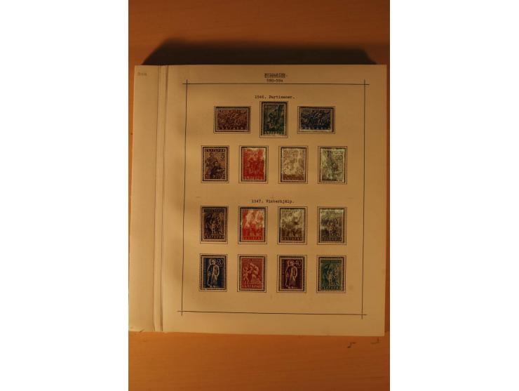 1879/1957, ungebrauchte und gestempelte Sammlung mit guten Werten und Sätzen auf selbstgestalteten Blättern in 2 Alben