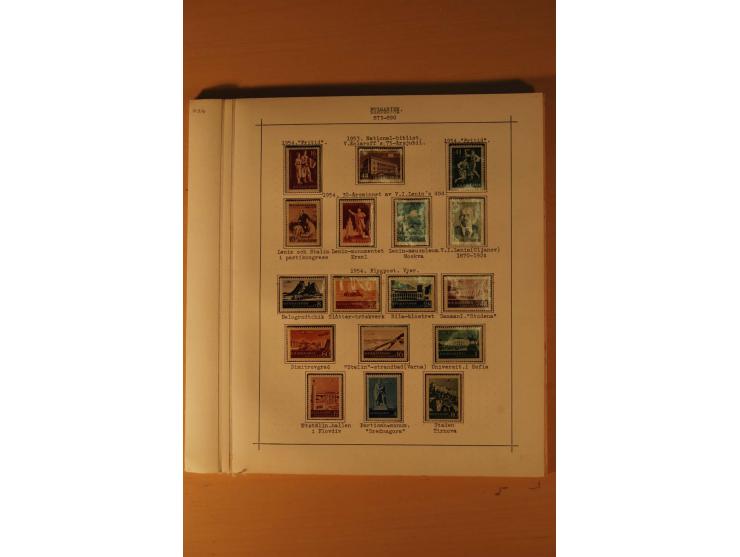 1879/1957, ungebrauchte und gestempelte Sammlung mit guten Werten und Sätzen auf selbstgestalteten Blättern in 2 Alben