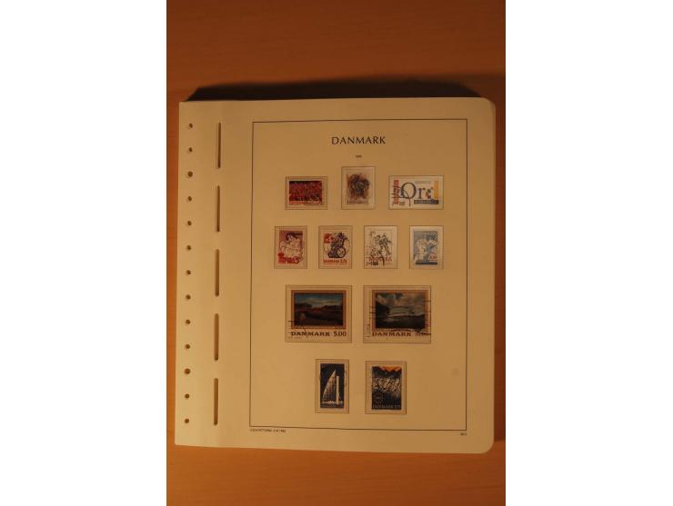 1861/2001, postfrische und gestempelte Sammlung, dabei Mi.-Nr. 10 (Fotoattest Diena), 66, 81 etc., dazu Markenheftchen, Doubl
