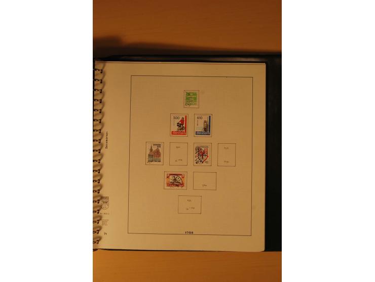 1882/1988, gestempelte Sammlung mit besseren Ausgaben auf selbstgestalteten Blättern im Album