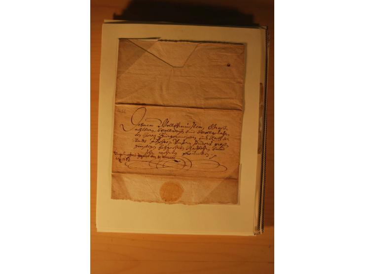 1660/1867, Post aus und nach Dänemark inkl. Schleswig-Holstein, umfangreiche Sammlung mit über 160 unfrankierten Briefen auf 