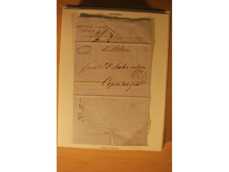 1660/1867, Post aus und nach Dänemark inkl. Schleswig-Holstein, umfangreiche Sammlung mit über 160 unfrankierten Briefen auf 