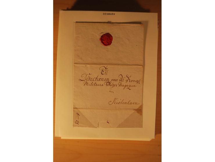 1660/1867, Post aus und nach Dänemark inkl. Schleswig-Holstein, umfangreiche Sammlung mit über 160 unfrankierten Briefen auf 