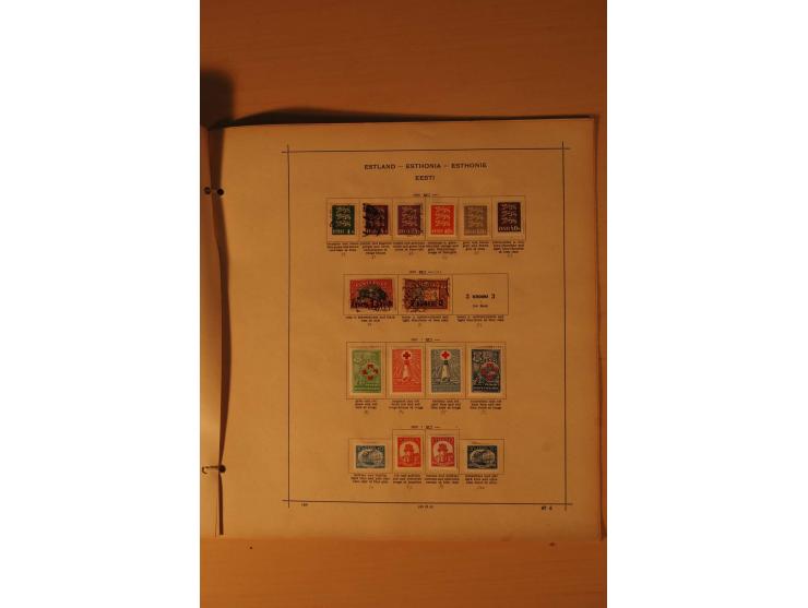 1918/40, ungebrauchte und gestempelte Sammlung mit besseren Ausgaben (Mi. ca. 750,-)