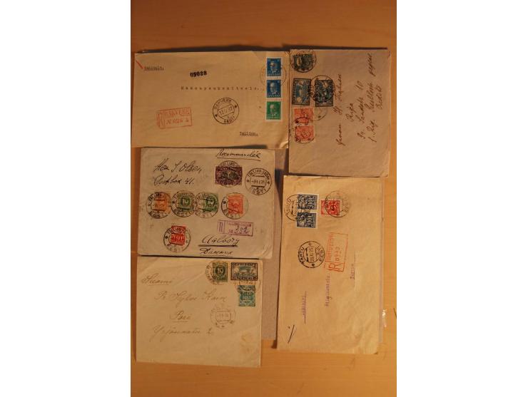  1920/37, 26 Briefe und Karten dabei viele interessante und bessere Frankatuern wie Mi.-Nr. 48-52A mit Zufrankatur auf R-Brie