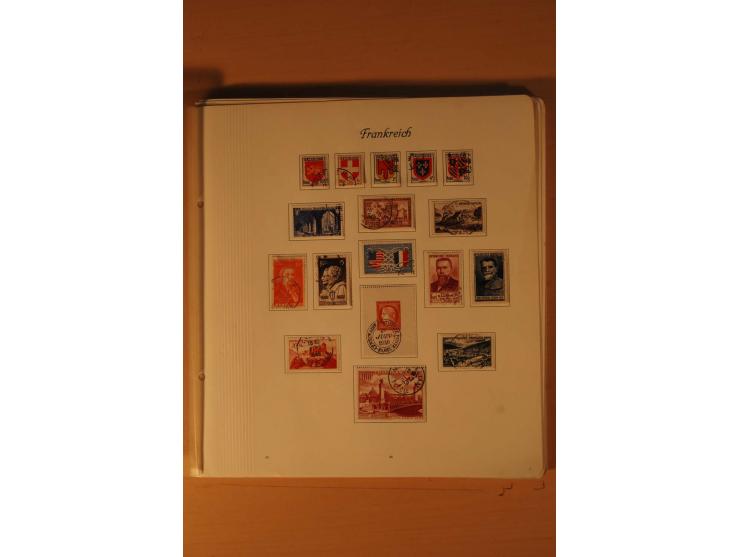1849/2002, meist gestempelte Sammlung mit besseren Werten, teils stark unterschiedlicher Erhaltung, dazu gestempelte Sammlung