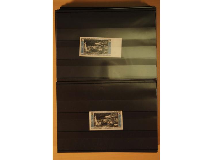1956/76, Partie postfrischer, fast ausschließlich ungezähnter Werte sowie Epreuves de Luxe