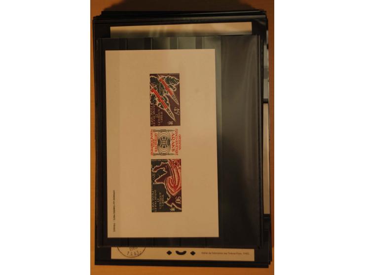 1956/76, Partie postfrischer, fast ausschließlich ungezähnter Werte sowie Epreuves de Luxe