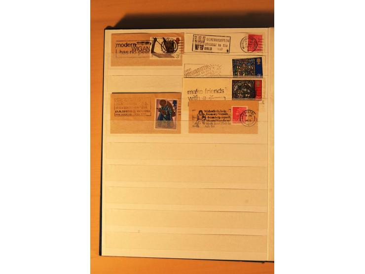 1841/2006, postfrische, ungebrauchte und gestempelte Sammlung, dazu Doubletten und Markenheftchen, im großen Karton