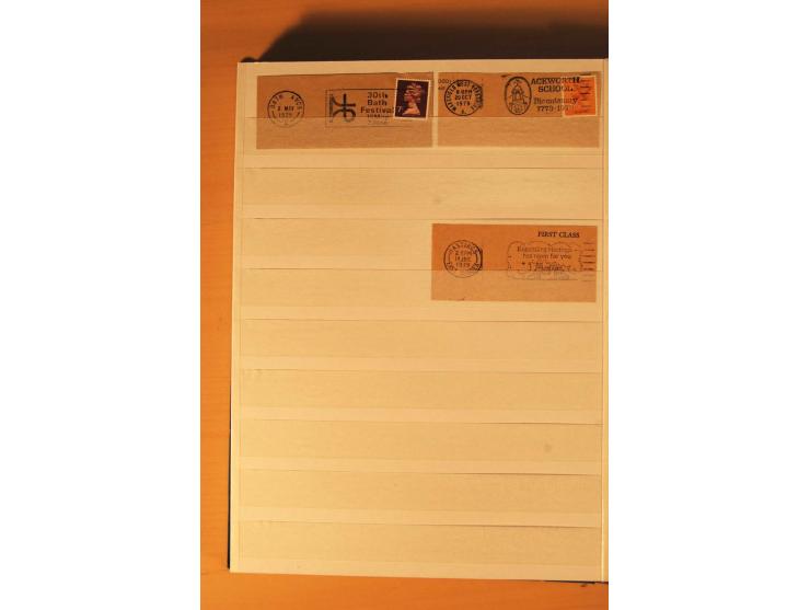 1841/2006, postfrische, ungebrauchte und gestempelte Sammlung, dazu Doubletten und Markenheftchen, im großen Karton