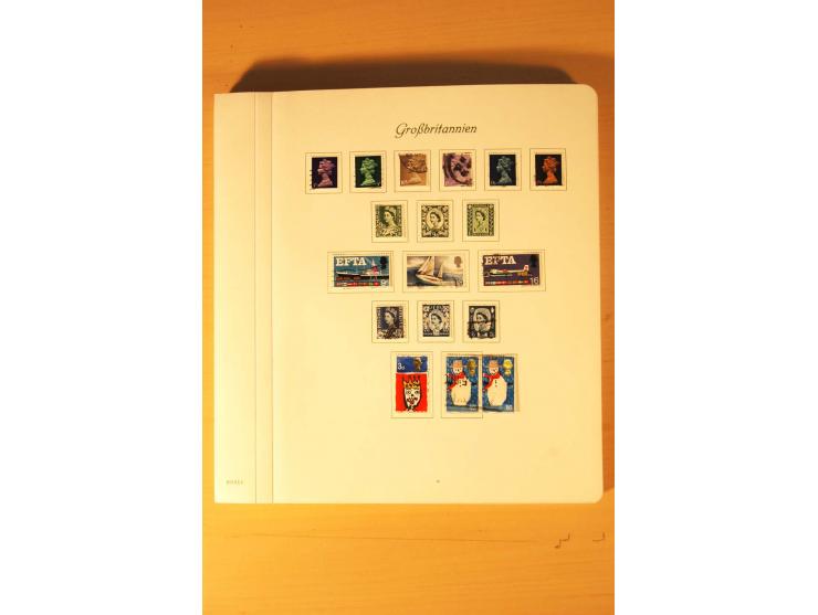 1841/2006, postfrische, ungebrauchte und gestempelte Sammlung, dazu Doubletten und Markenheftchen, im großen Karton