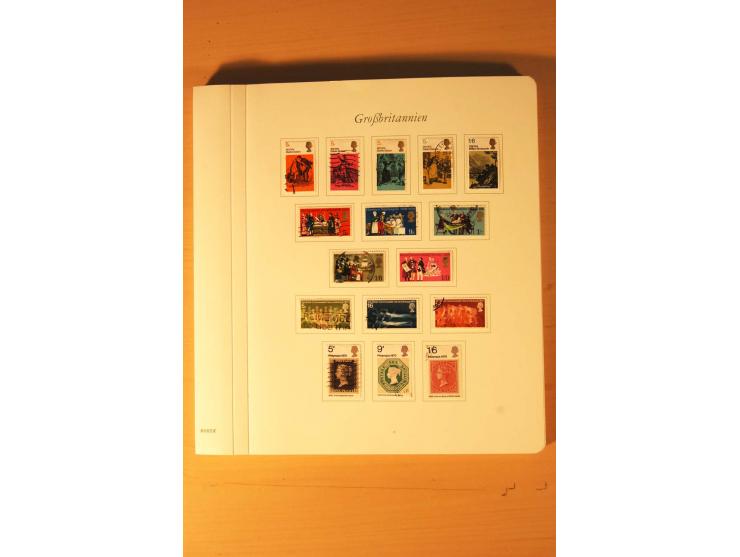 1841/2006, postfrische, ungebrauchte und gestempelte Sammlung, dazu Doubletten und Markenheftchen, im großen Karton