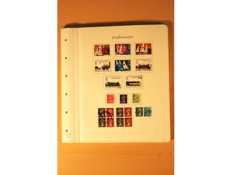 1841/2006, postfrische, ungebrauchte und gestempelte Sammlung, dazu Doubletten und Markenheftchen, im großen Karton
