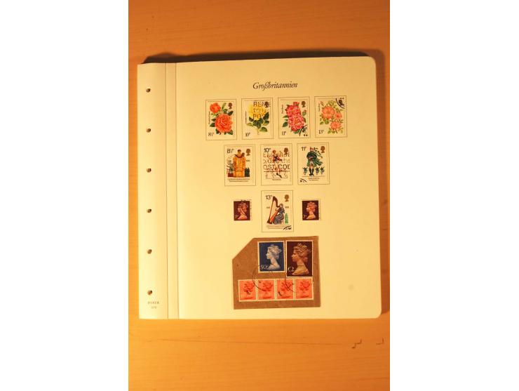 1841/2006, postfrische, ungebrauchte und gestempelte Sammlung, dazu Doubletten und Markenheftchen, im großen Karton