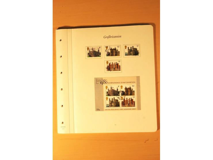 1841/2006, postfrische, ungebrauchte und gestempelte Sammlung, dazu Doubletten und Markenheftchen, im großen Karton
