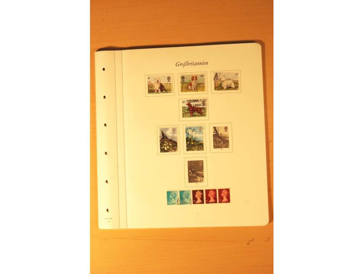 1841/2006, postfrische, ungebrauchte und gestempelte Sammlung, dazu Doubletten und Markenheftchen, im großen Karton