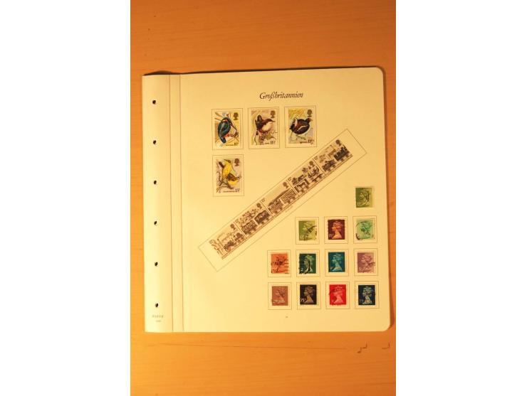 1841/2006, postfrische, ungebrauchte und gestempelte Sammlung, dazu Doubletten und Markenheftchen, im großen Karton