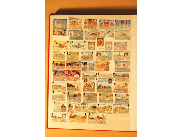 1958/92, postfrische Sammlung Guernsey, Jersey und Isle of Man im Einsteckbuch (Mi. ca. 1.140,-)