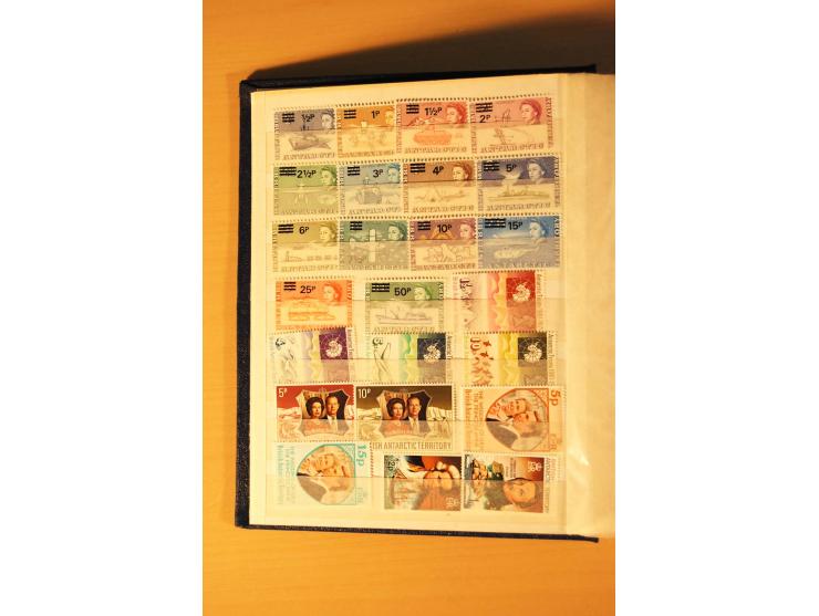 1963/2007, postfrische, mit Unternummern nach Michel kpl. Sammlung im kleinen Einsteckbuch (Mi. ca. 1.970,-)