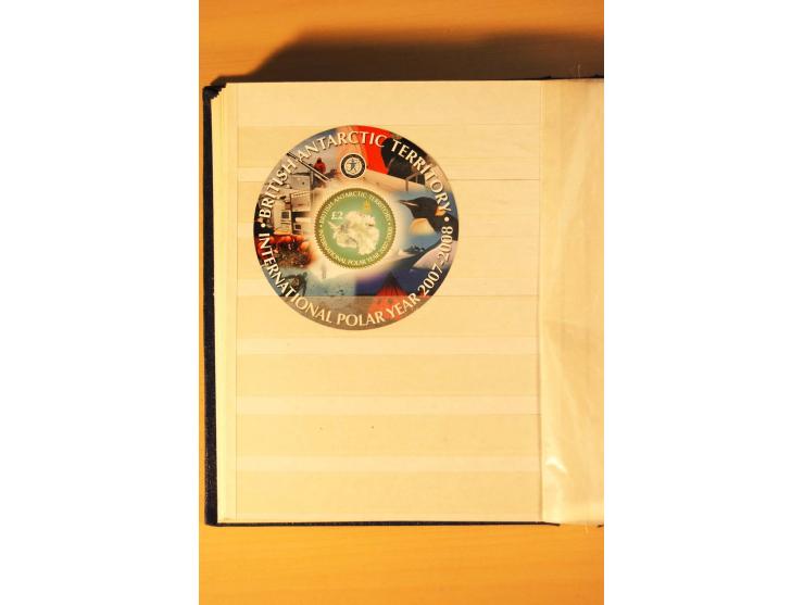 1963/2007, postfrische, mit Unternummern nach Michel kpl. Sammlung im kleinen Einsteckbuch (Mi. ca. 1.970,-)